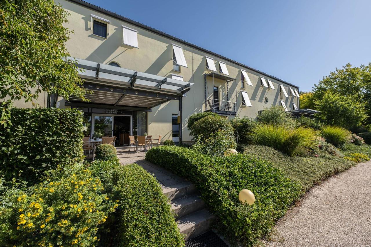Hotel Moritz An Der Elbe Zeithain Exterior foto