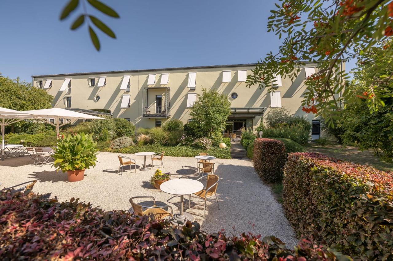 Hotel Moritz An Der Elbe Zeithain Exterior foto