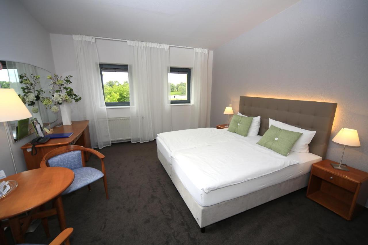 Hotel Moritz An Der Elbe Zeithain Exterior foto
